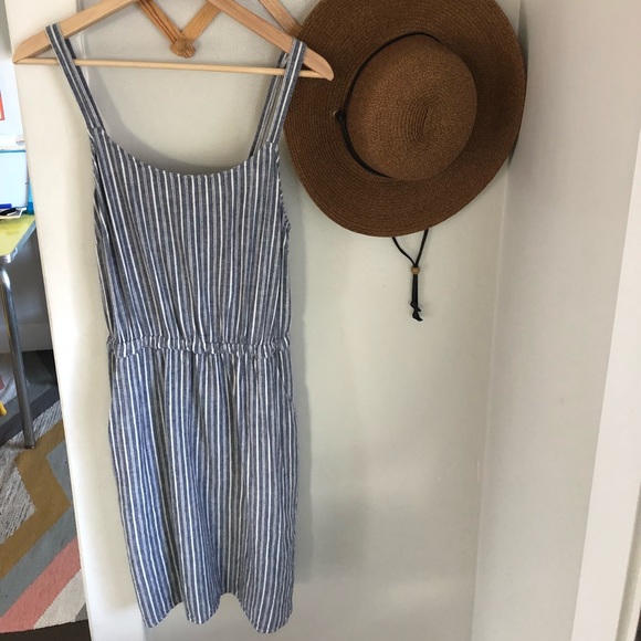 Old Navy Dresses & Skirts - Old Navy Linen dress